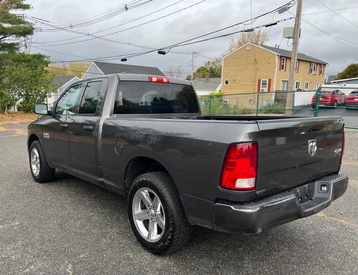 2018 RAM 1500 ST photo 3