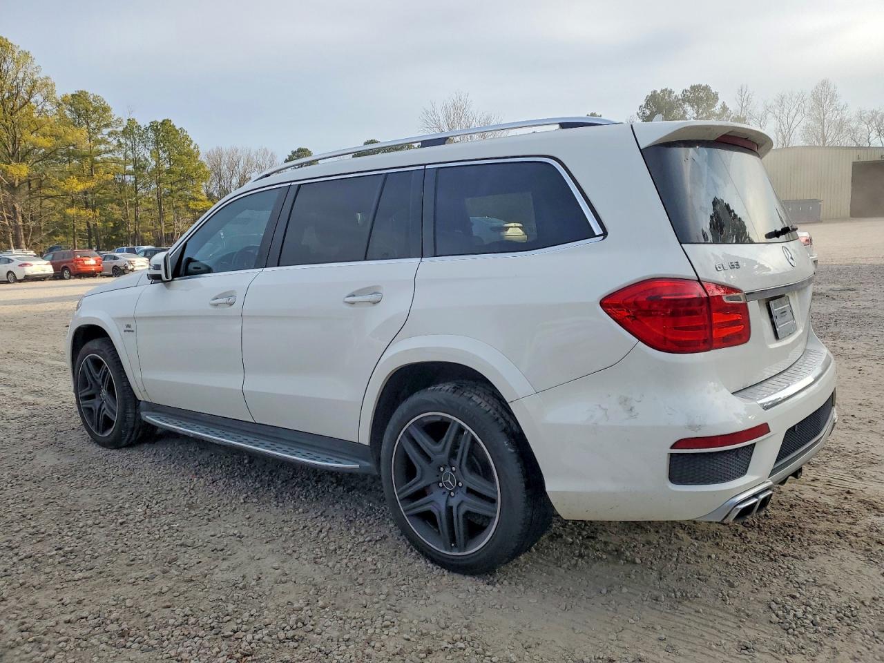 2015 MERCEDES-BENZ GL 63 AMG photo 2