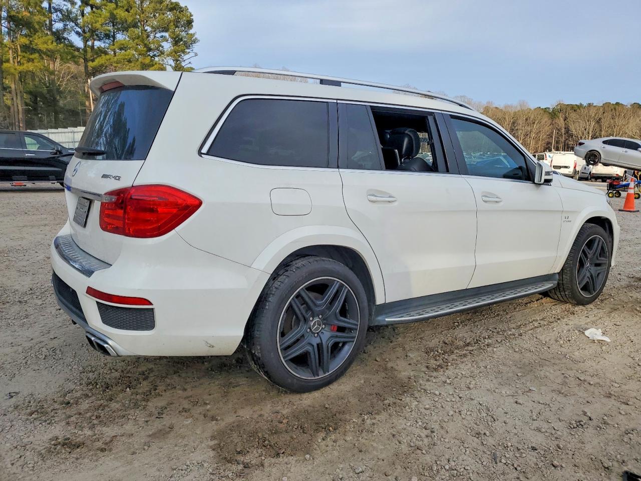 2015 MERCEDES-BENZ GL 63 AMG photo 3