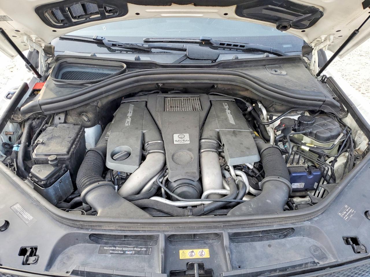 2015 MERCEDES-BENZ GL 63 AMG photo 12