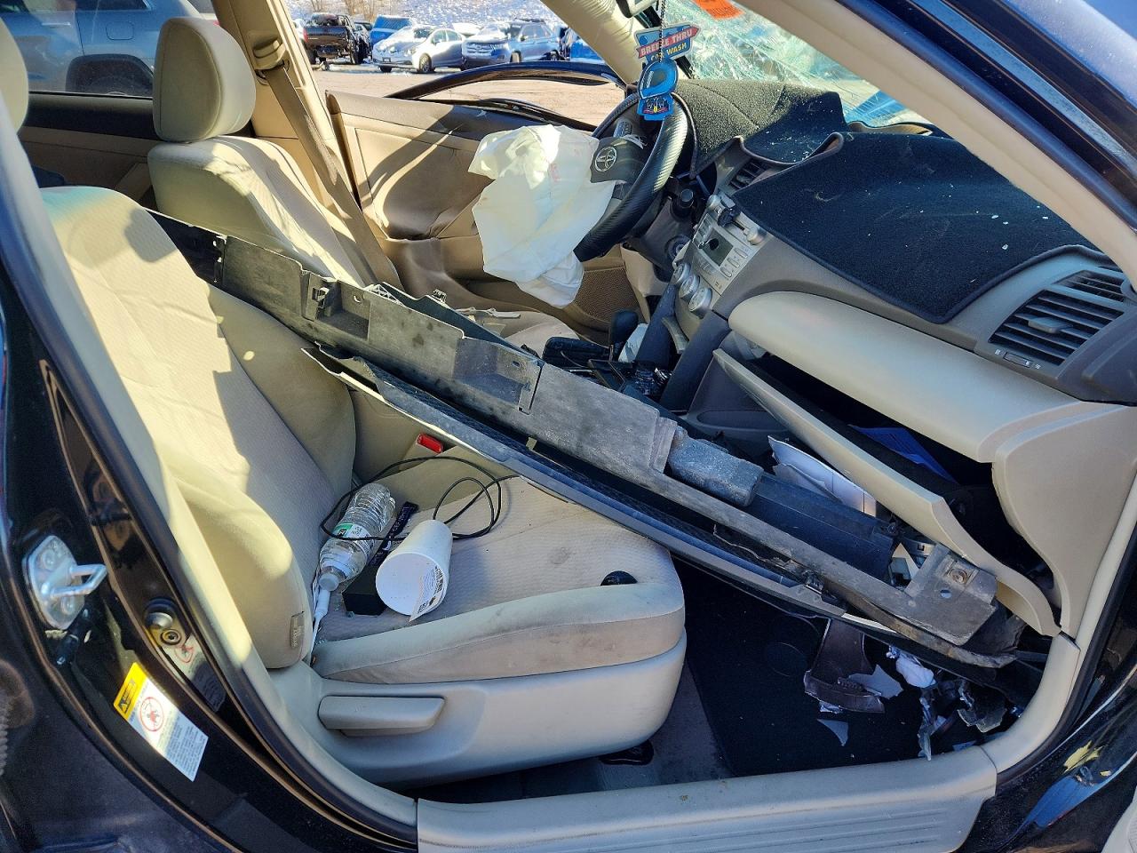 2011 TOYOTA CAMRY BASE photo 7