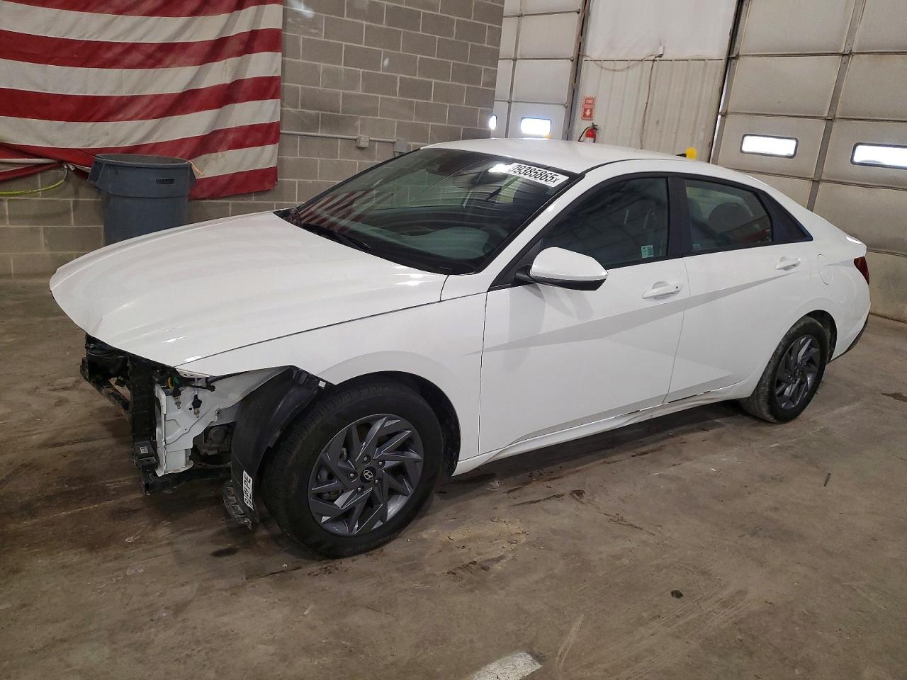 2024 HYUNDAI ELANTRA