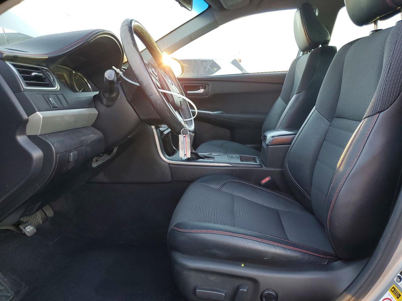 2017 TOYOTA CAMRY HYBRID photo 7