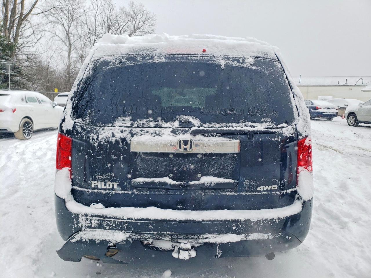 2013 HONDA PILOT LX photo 6