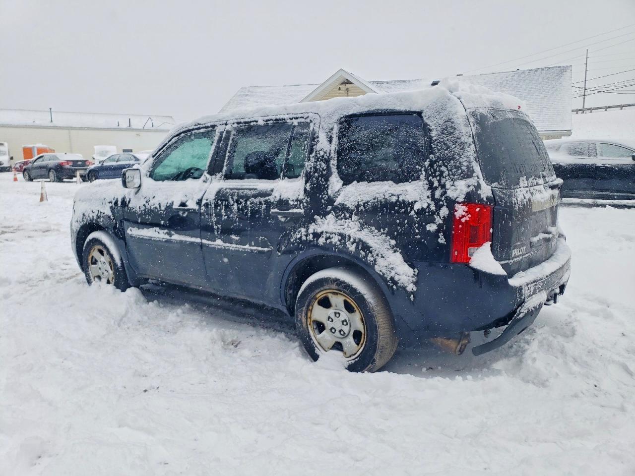 2013 HONDA PILOT LX photo 2