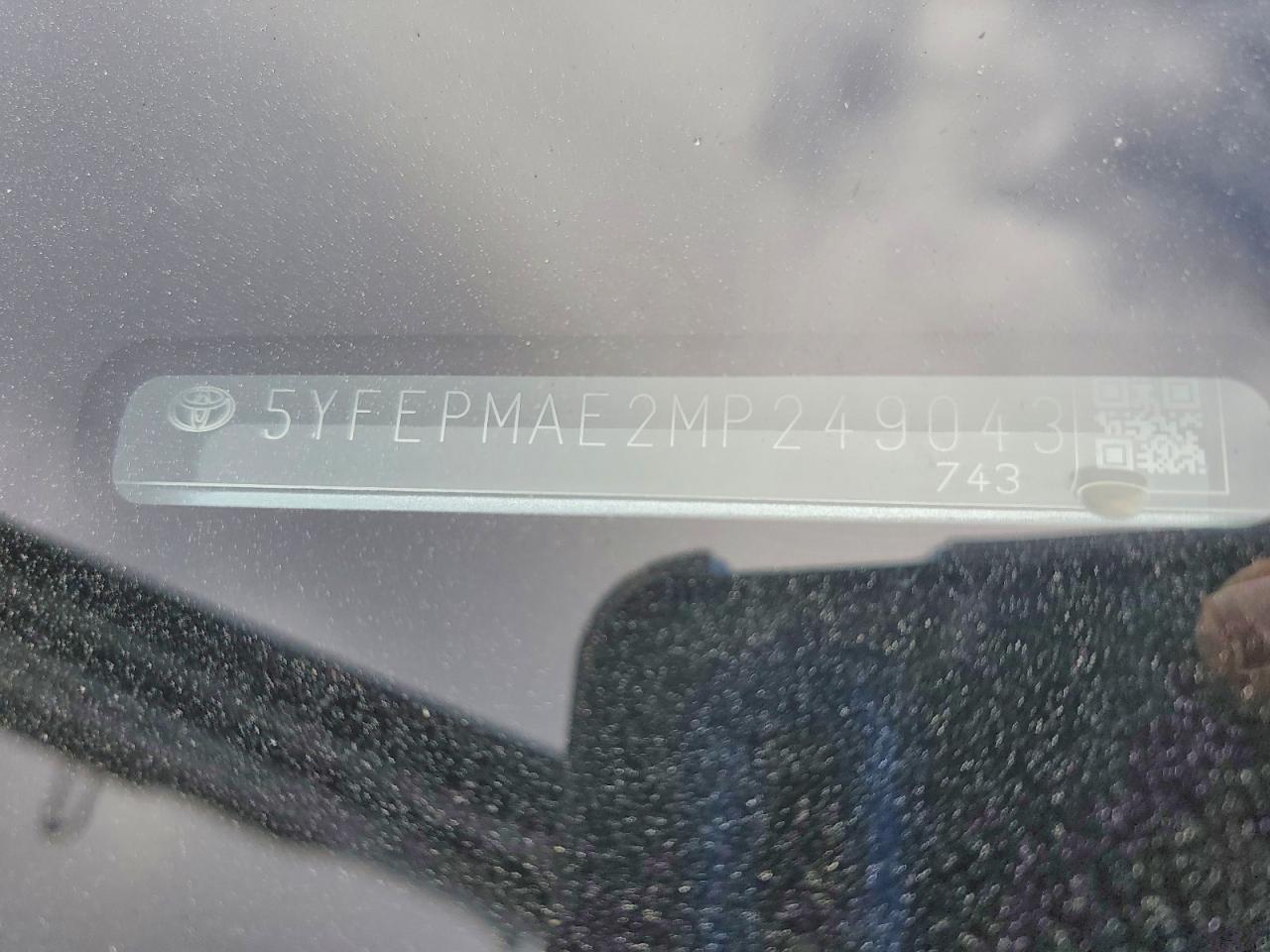 2021 TOYOTA COROLLA LE photo 13
