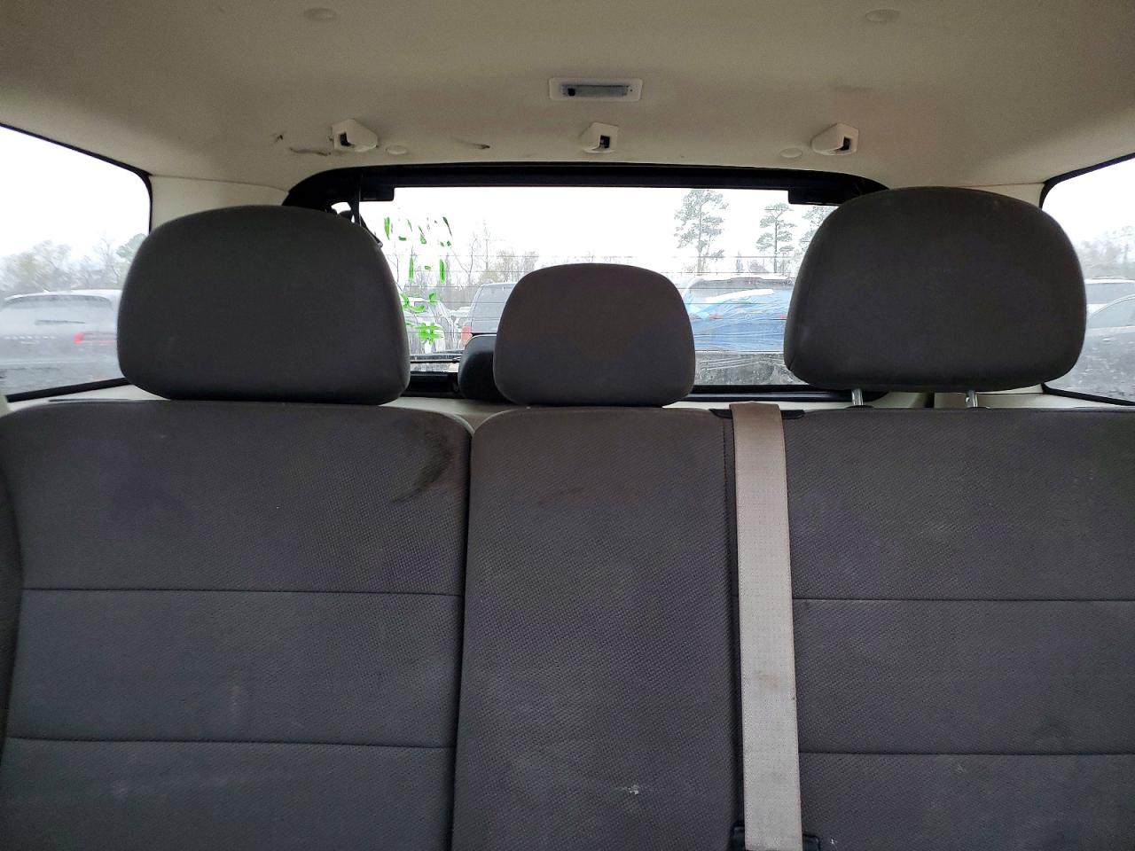 2010 FORD ESCAPE XLT photo 10