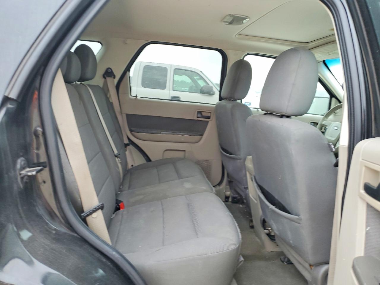 2010 FORD ESCAPE XLT photo 11