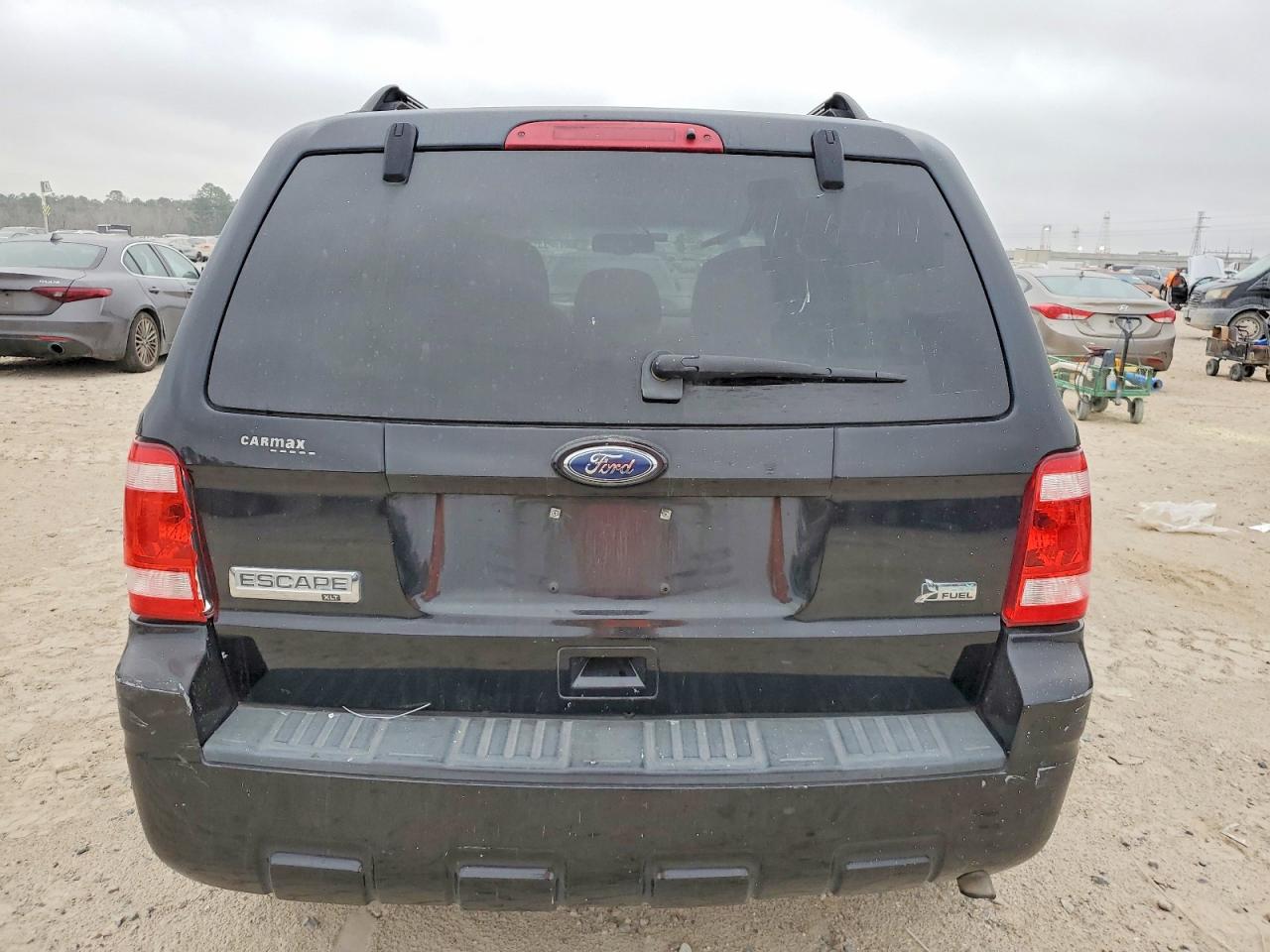 2010 FORD ESCAPE XLT photo 6