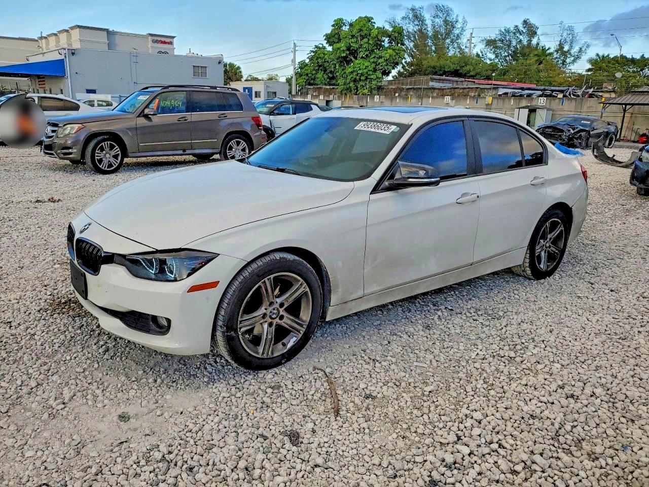 2014 BMW 320