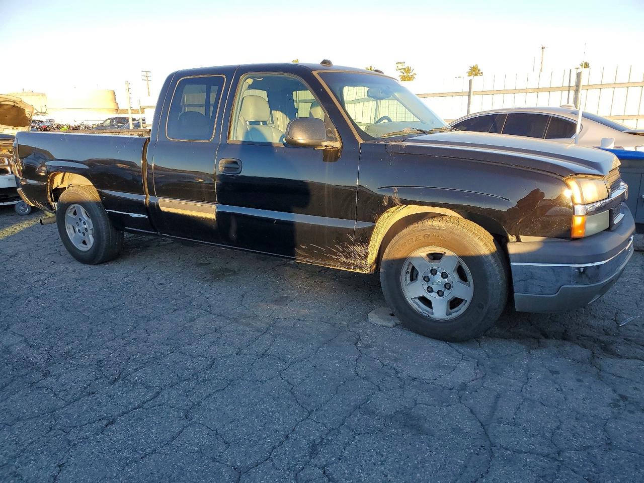 2005 CHEVROLET SILVERADO C1500 photo 4