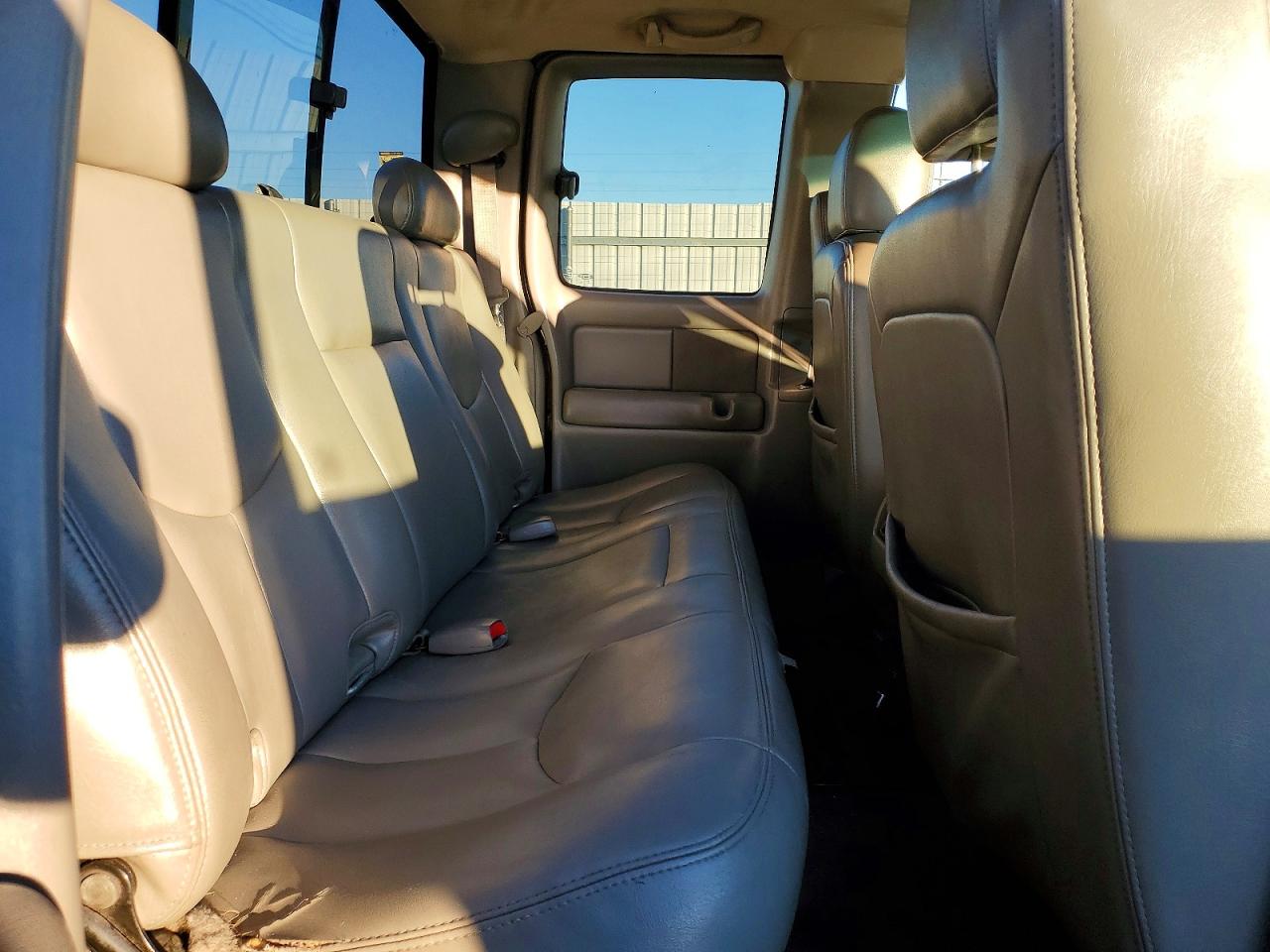 2005 CHEVROLET SILVERADO C1500 photo 10