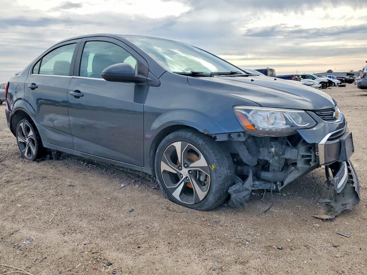 2017 CHEVROLET SONIC PREMIER photo 4