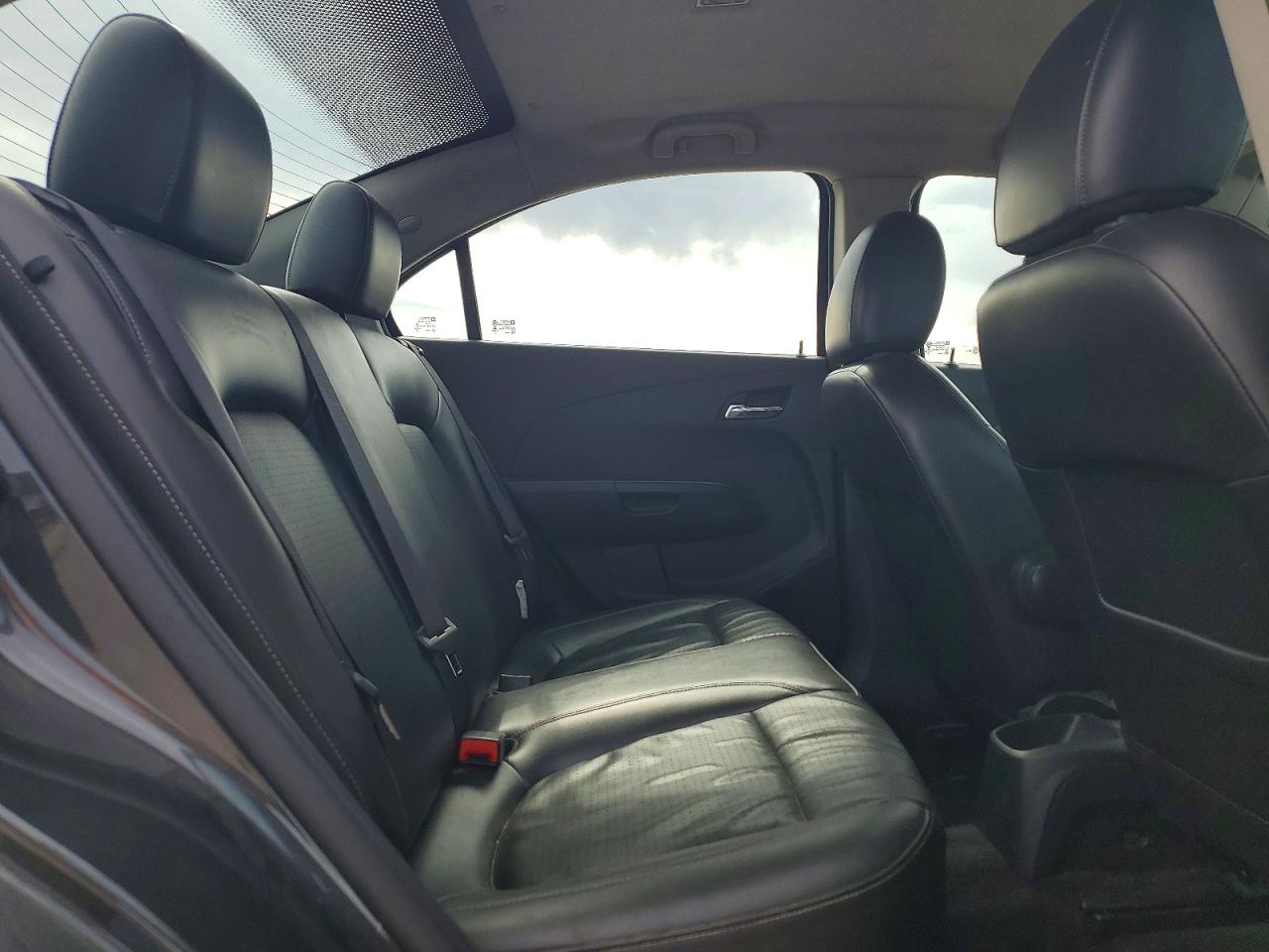 2017 CHEVROLET SONIC PREMIER photo 10