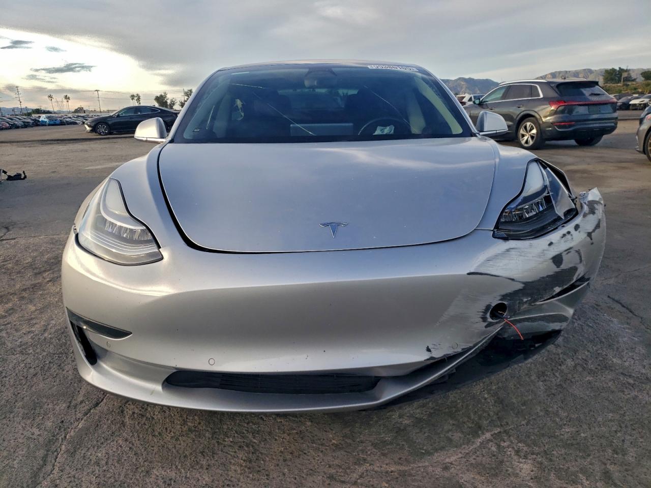 2018 TESLA MODEL 3 photo 9