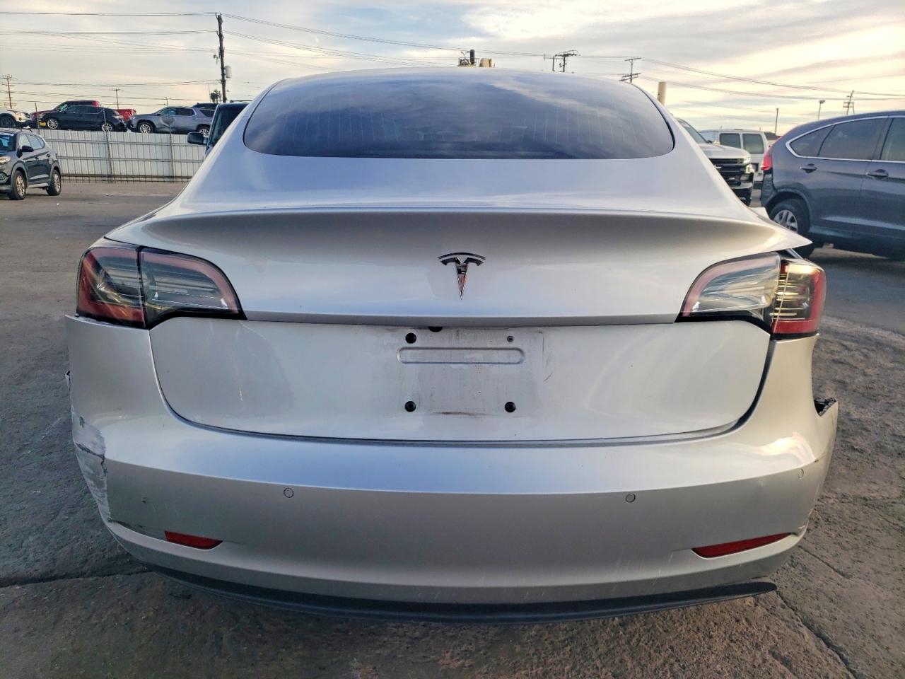 2018 TESLA MODEL 3 photo 11