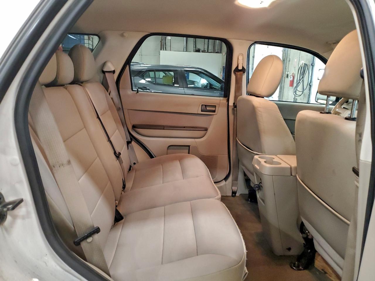 2012 FORD ESCAPE XLT photo 11