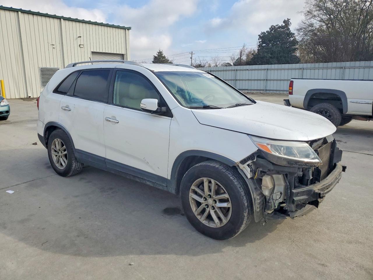 2014 KIA SORENTO LX photo 4