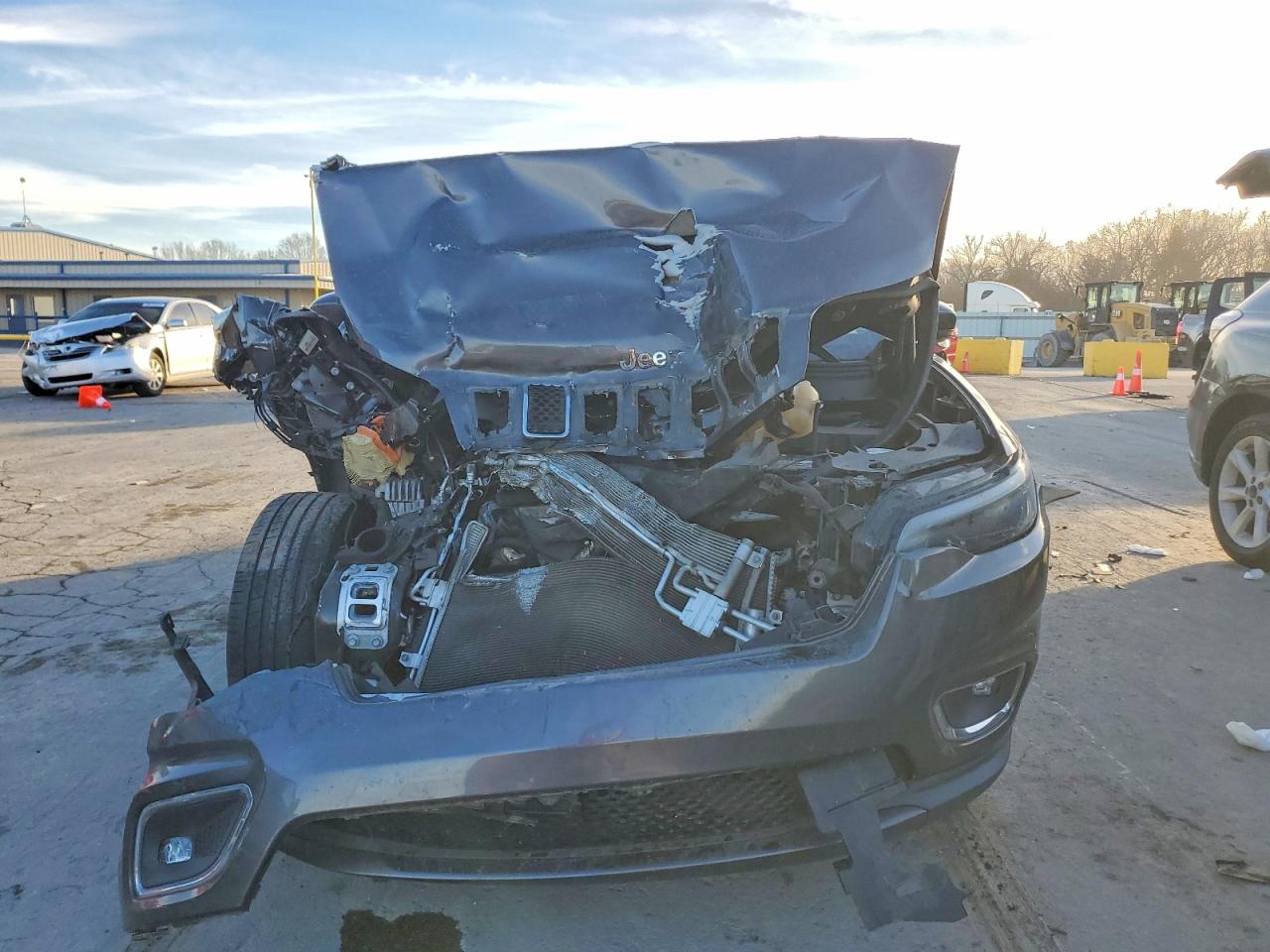 2019 JEEP CHEROKEE LIMITED photo 5