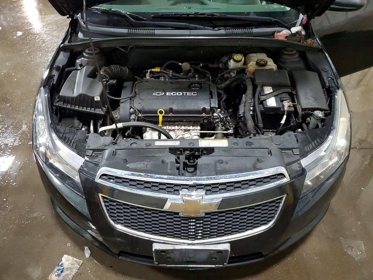 2013 CHEVROLET CRUZE LS photo 11