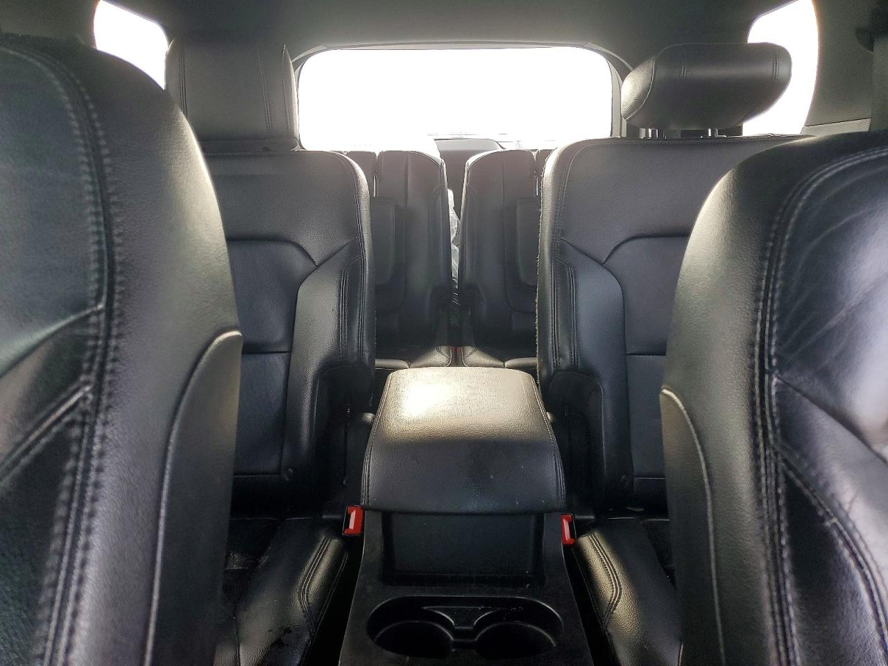 2016 FORD EXPLORER XLT photo 10