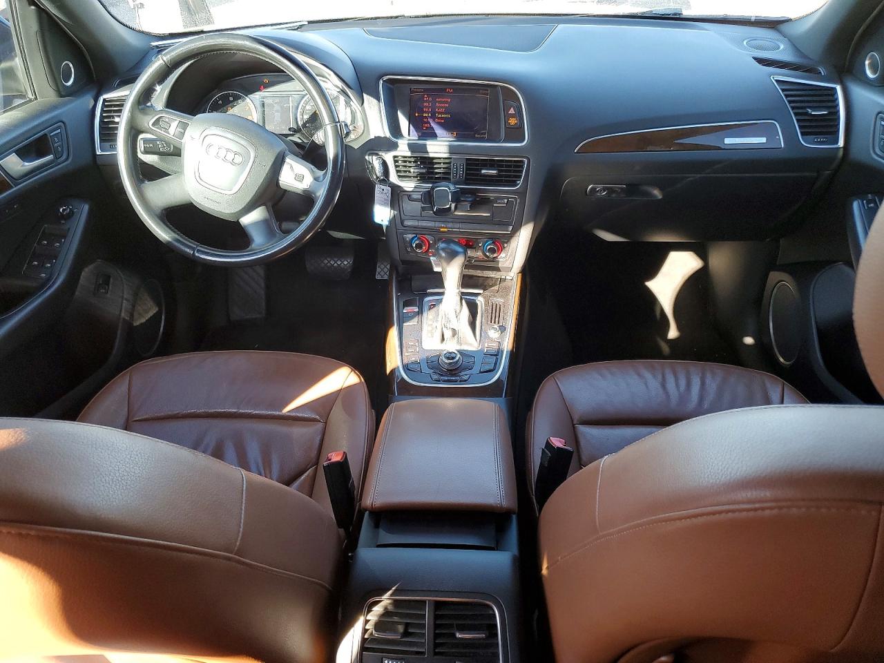 2010 AUDI Q5 PREMIUM PLUS photo 8
