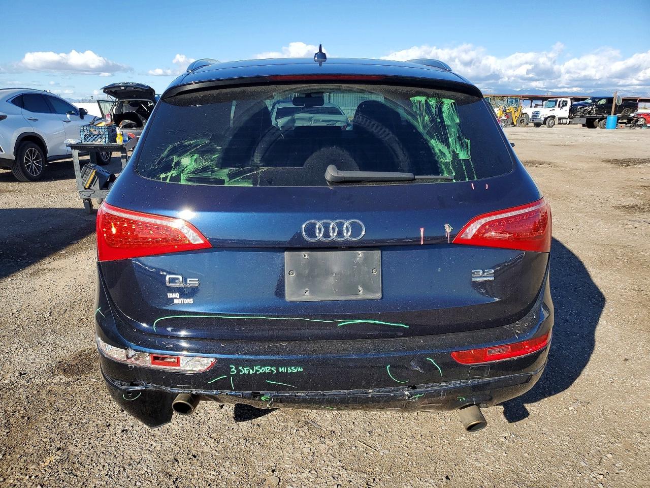 2010 AUDI Q5 PREMIUM PLUS photo 6