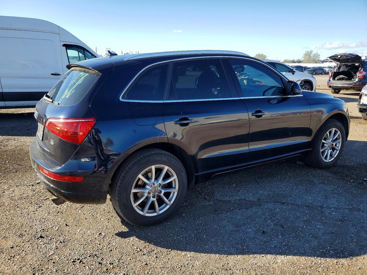 2010 AUDI Q5 PREMIUM PLUS photo 3