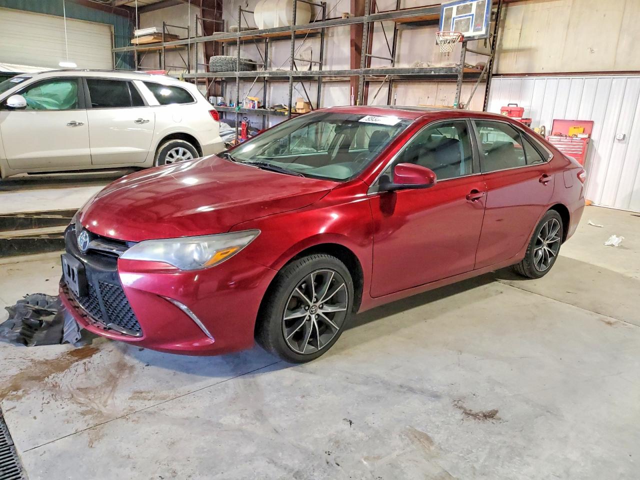 2016 TOYOTA CAMRY