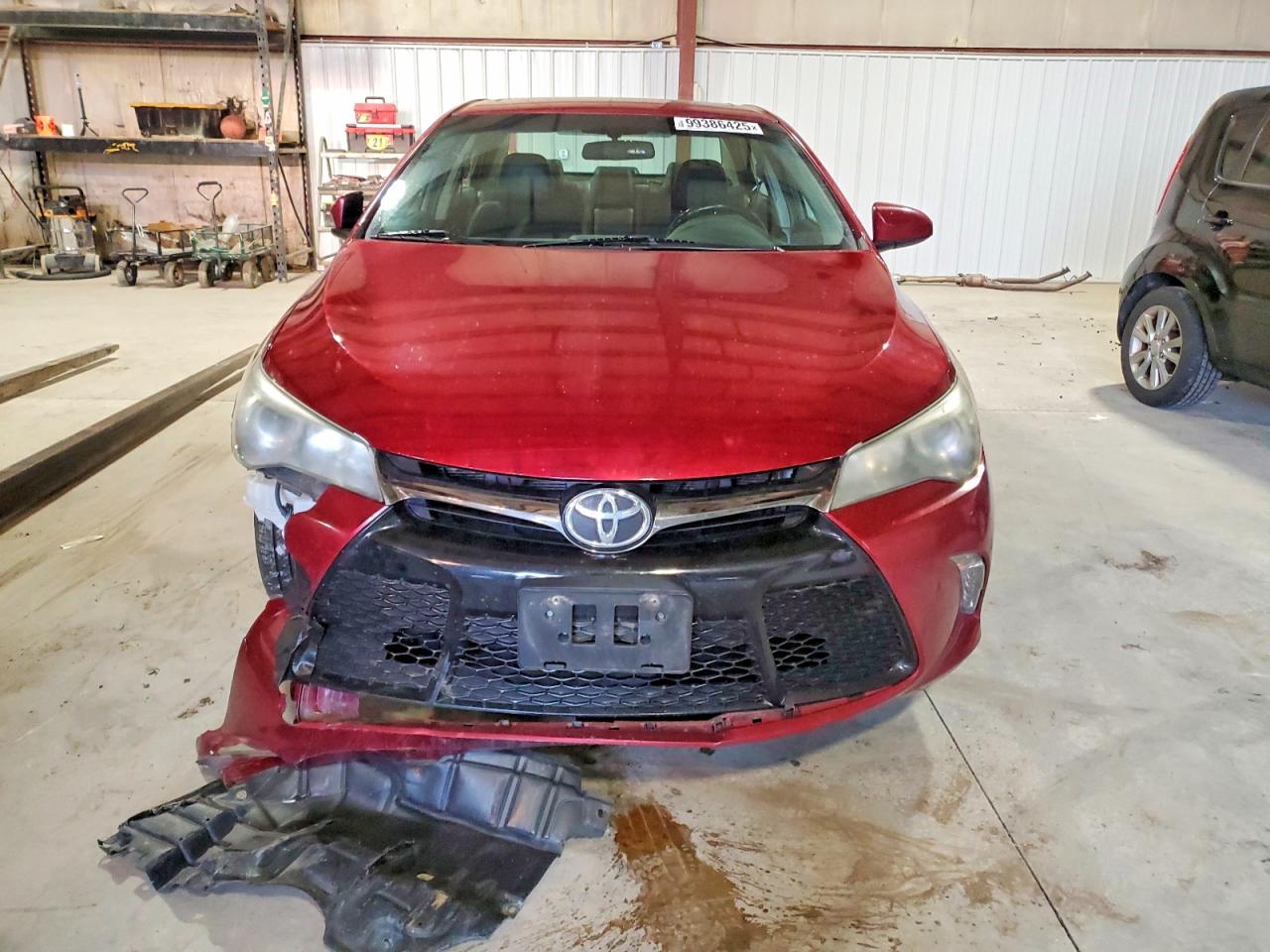 2016 TOYOTA CAMRY LE photo 5