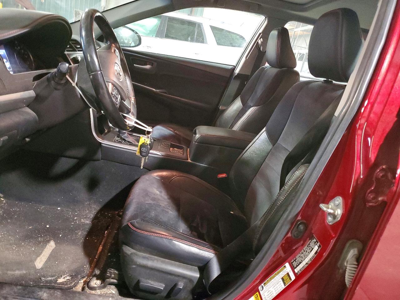 2016 TOYOTA CAMRY LE photo 7