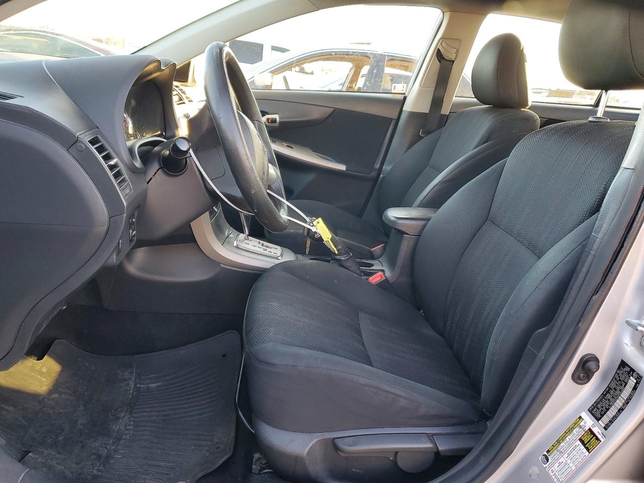 2011 TOYOTA COROLLA BASE photo 7