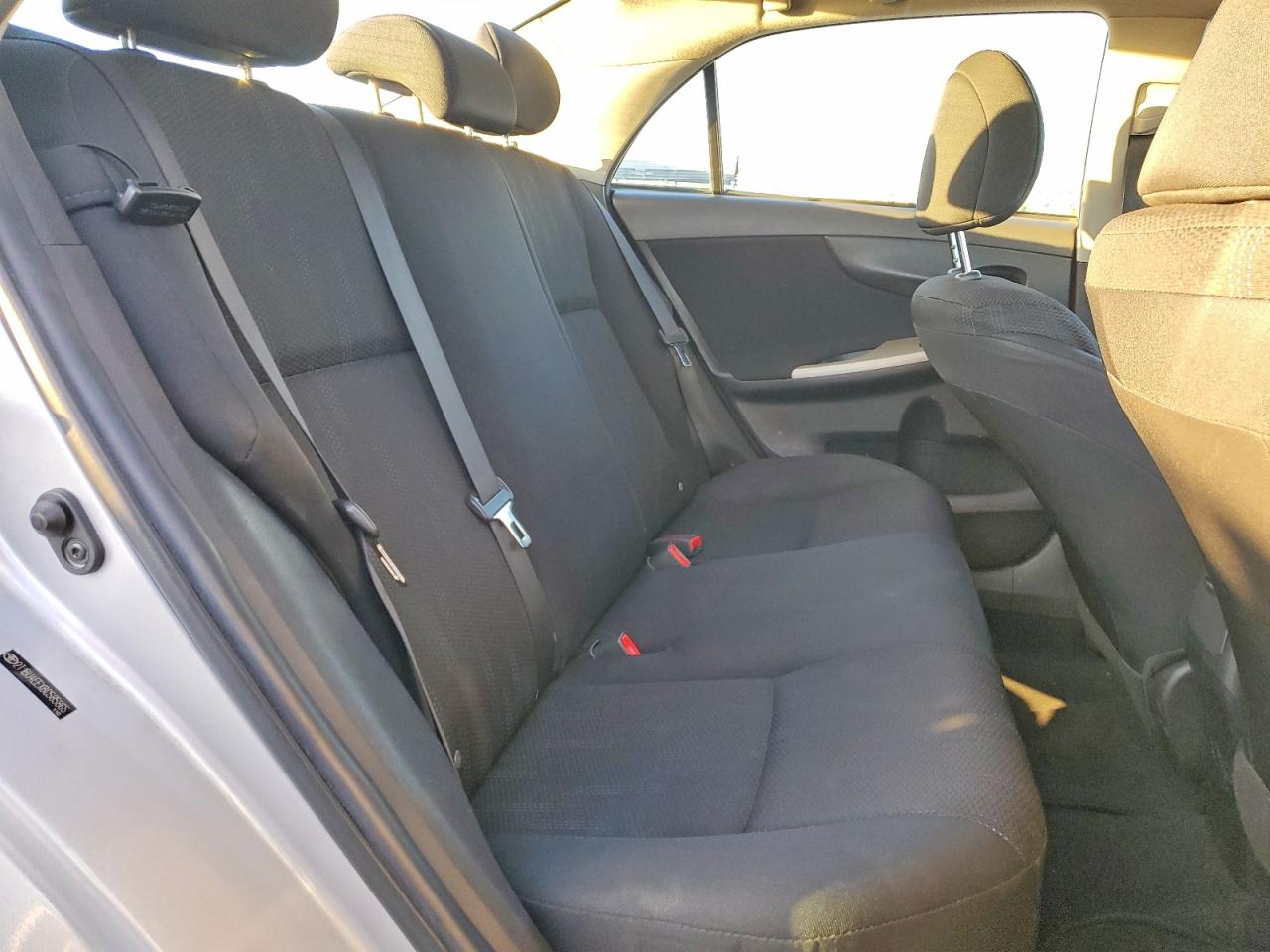 2011 TOYOTA COROLLA BASE photo 10