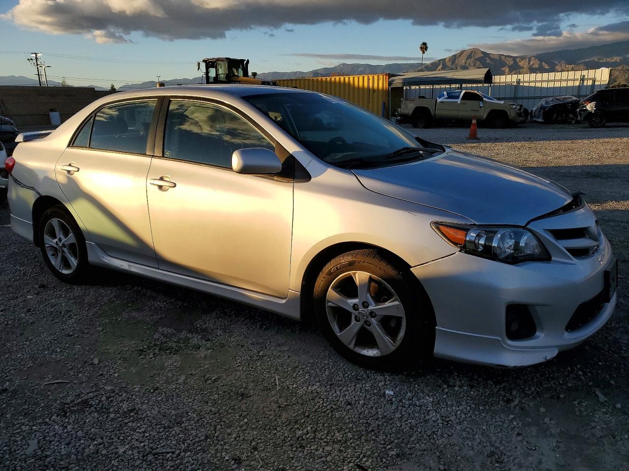 2011 TOYOTA COROLLA BASE photo 4