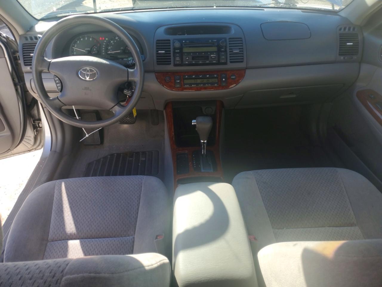 2003 TOYOTA CAMRY LE photo 15