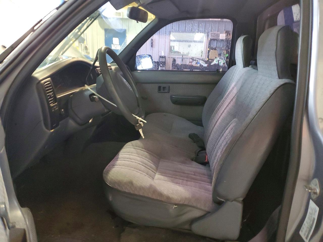1996 TOYOTA TACOMA photo 7