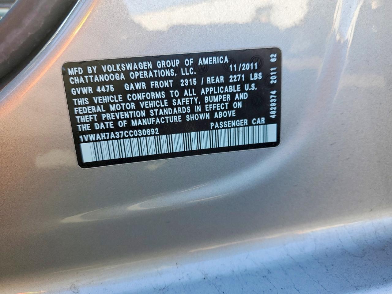 2012 VOLKSWAGEN PASSAT S photo 12