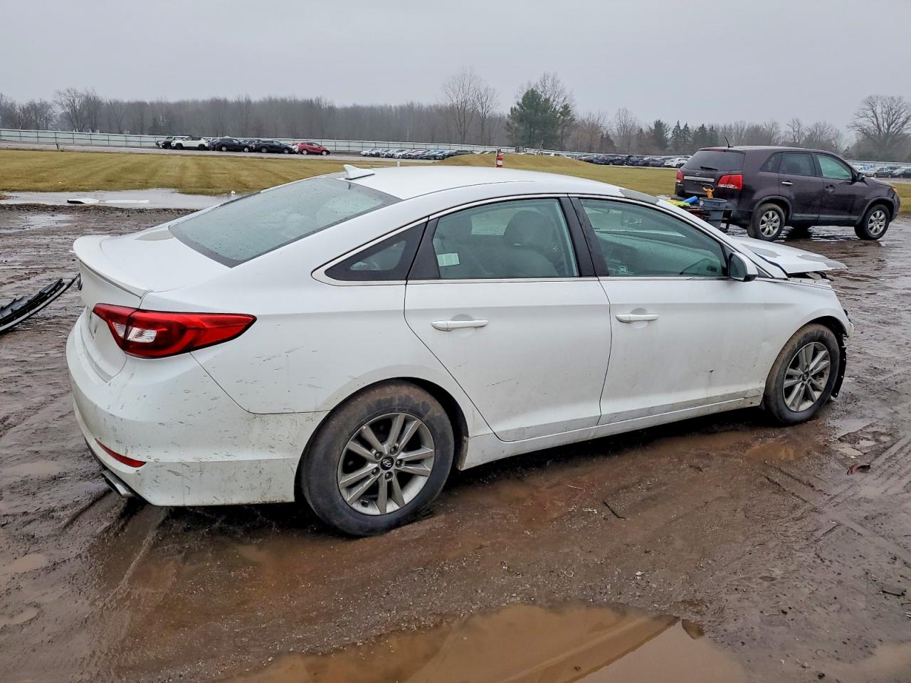 2017 HYUNDAI SONATA SE photo 7