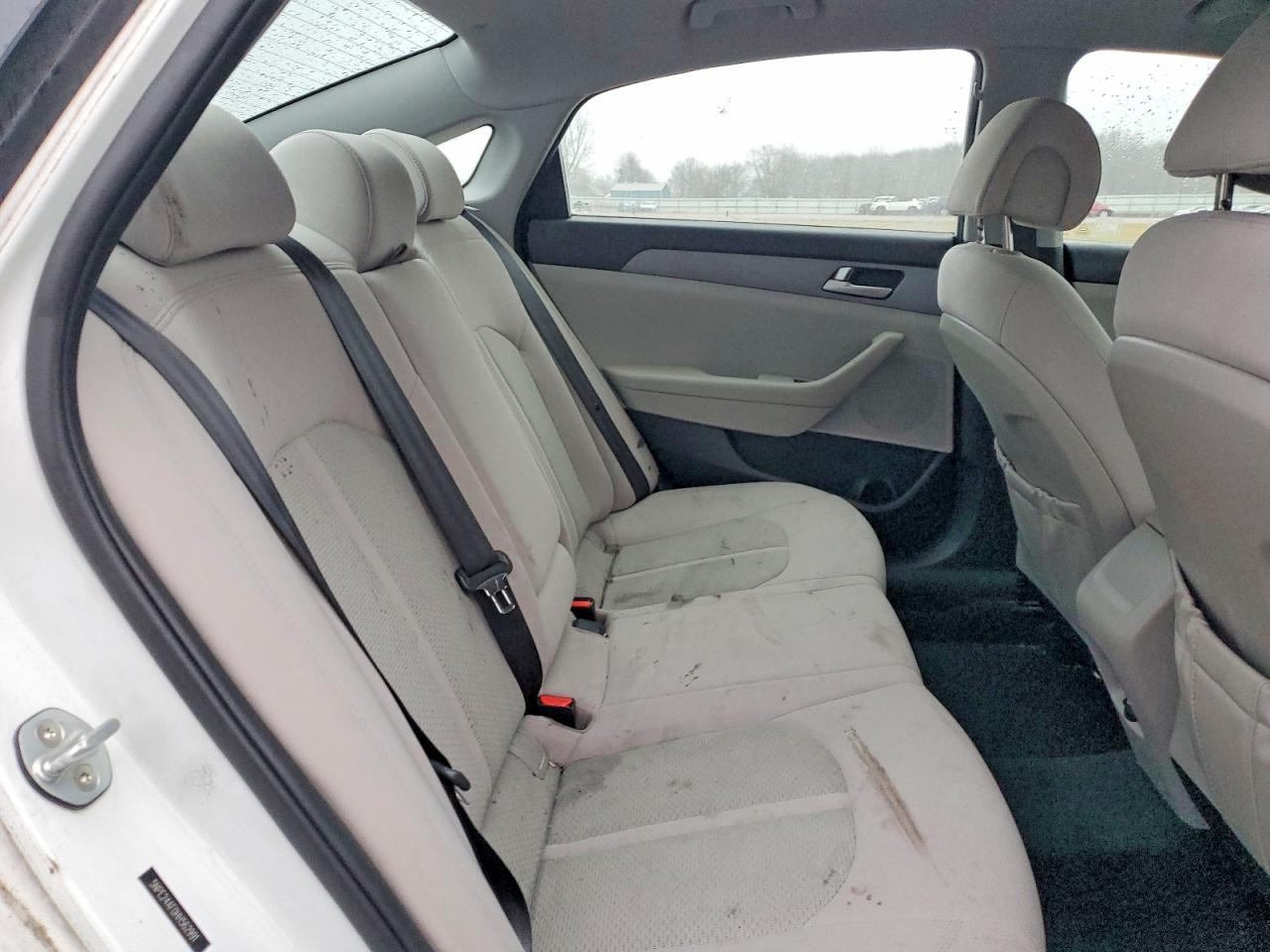 2017 HYUNDAI SONATA SE photo 28