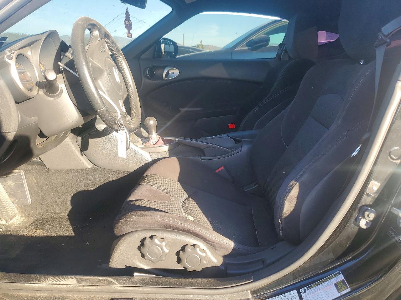 2017 NISSAN 370Z BASE photo 13