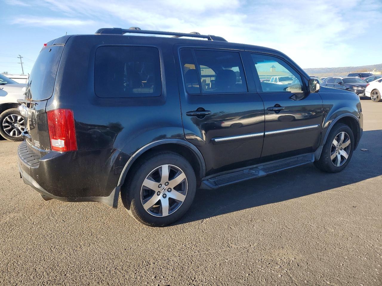 2012 HONDA PILOT TOURING photo 5
