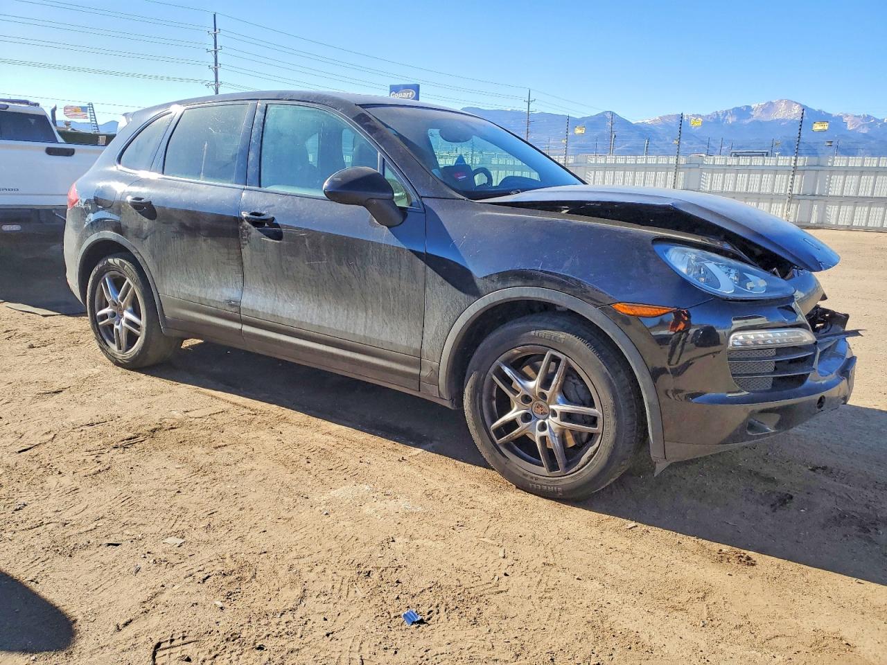 2013 PORSCHE CAYENNE photo 4