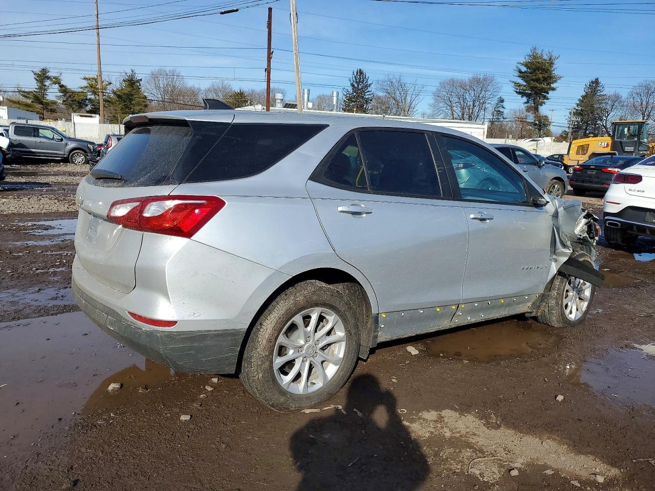 2021 CHEVROLET EQUINOX LS photo 3