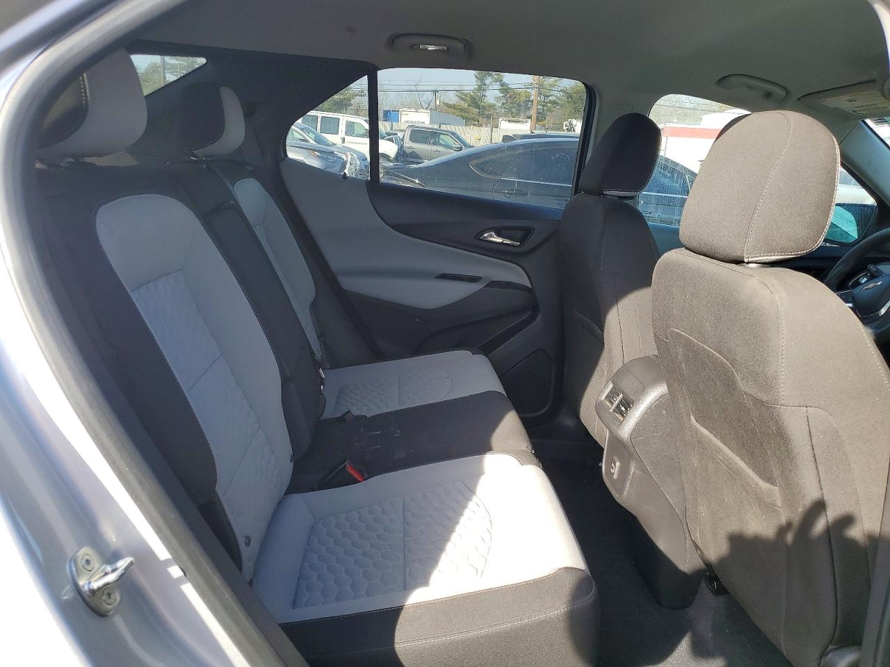 2021 CHEVROLET EQUINOX LS photo 11
