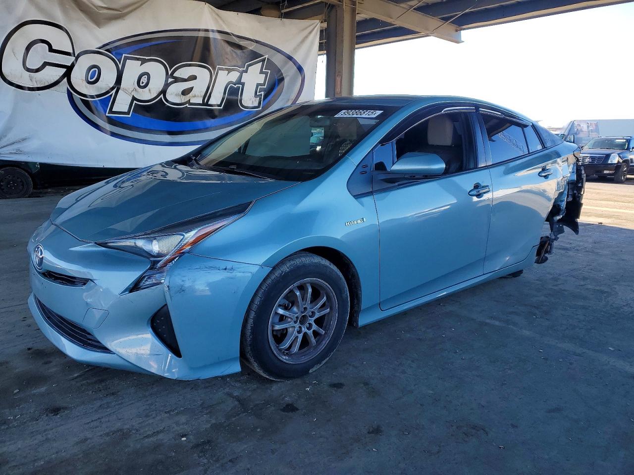 2016 TOYOTA PRIUS