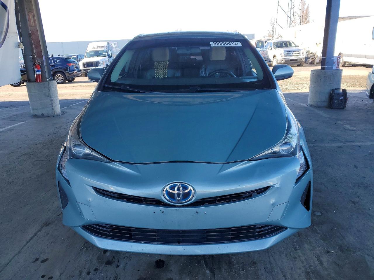 2016 TOYOTA PRIUS photo 5