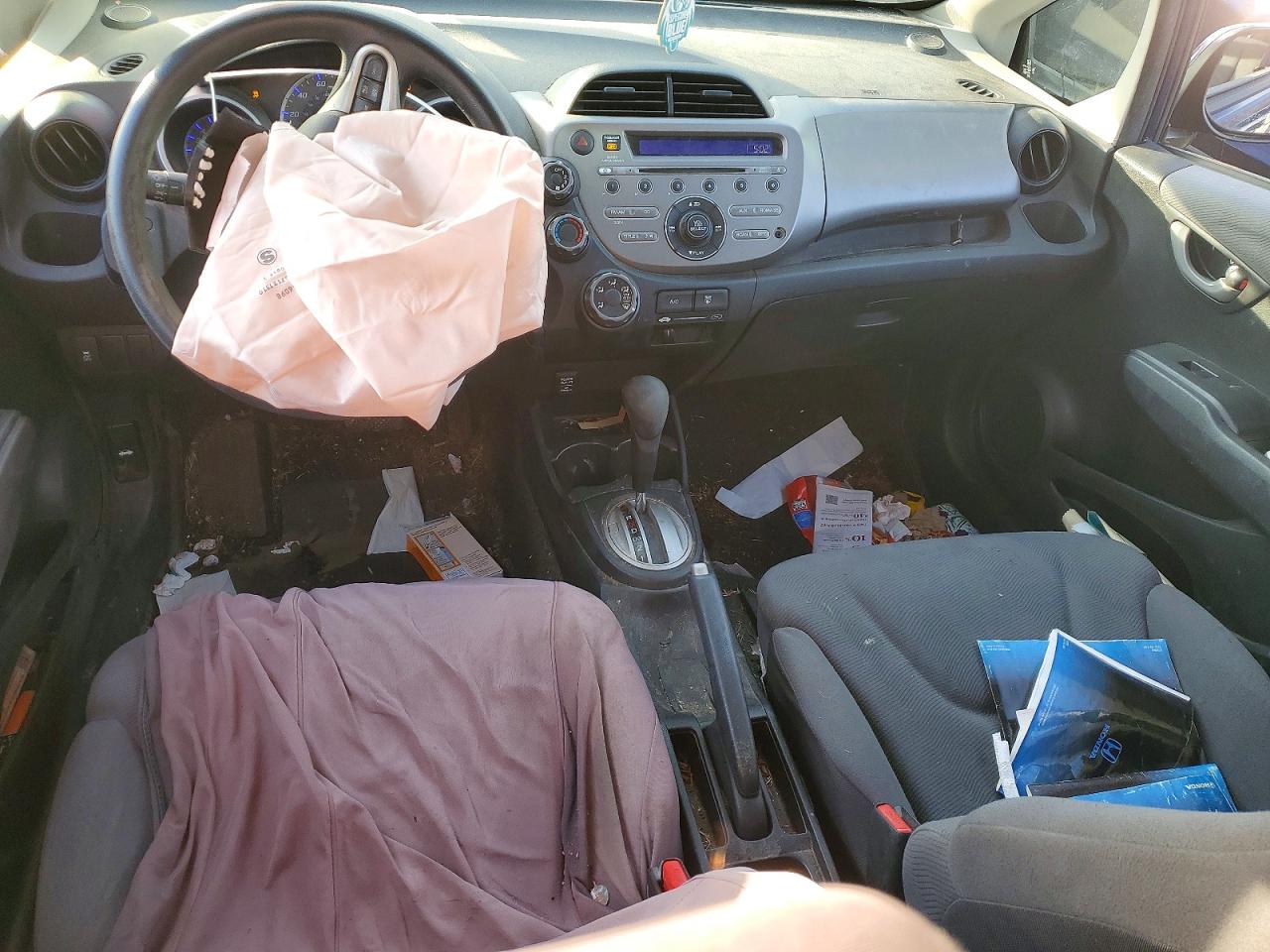 2013 HONDA FIT photo 8