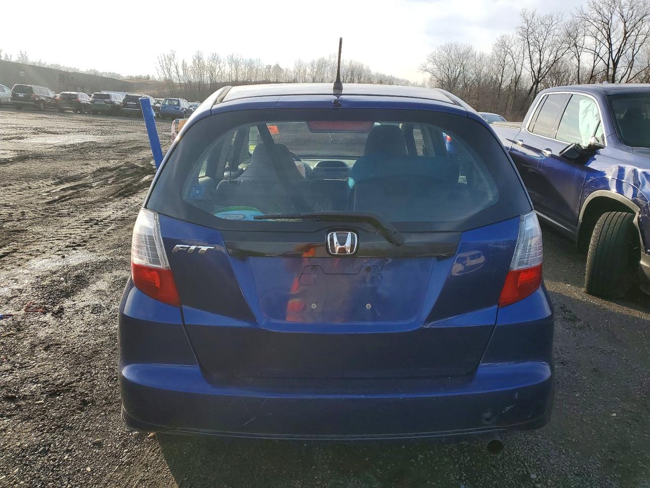 2013 HONDA FIT photo 6
