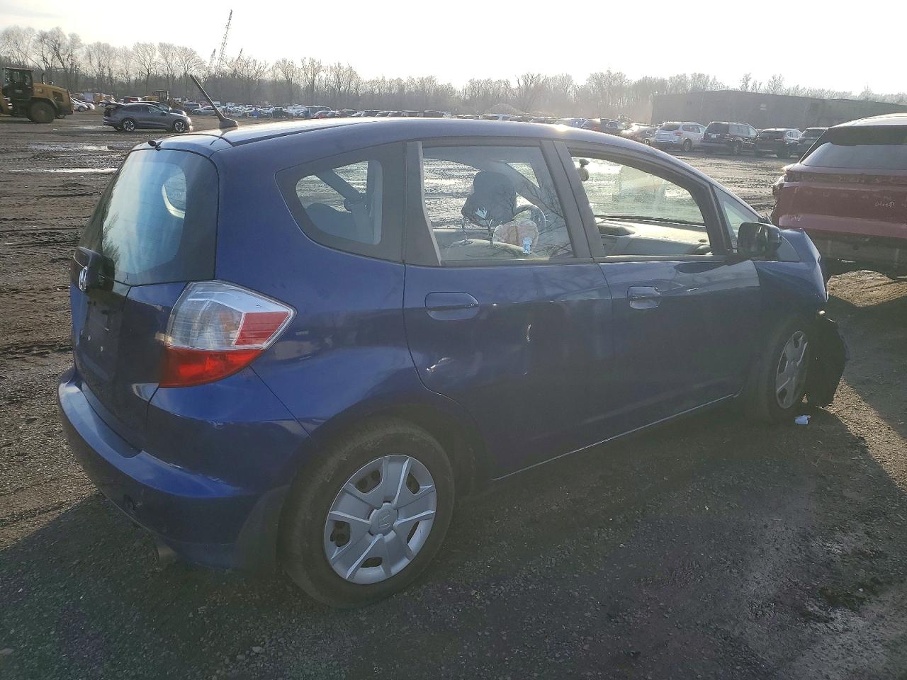 2013 HONDA FIT photo 3