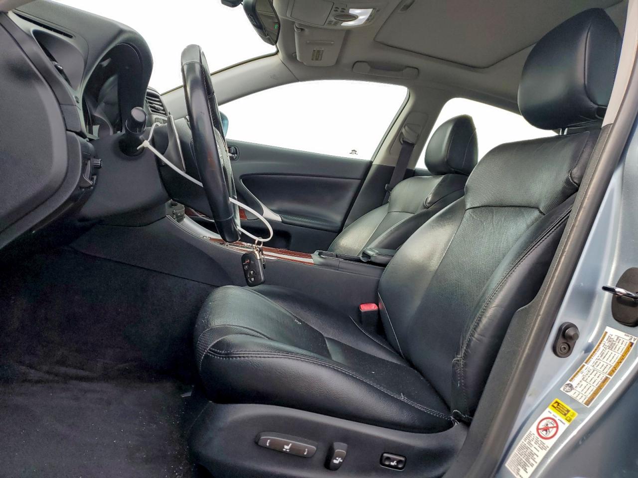 2008 LEXUS IS 250 photo 7